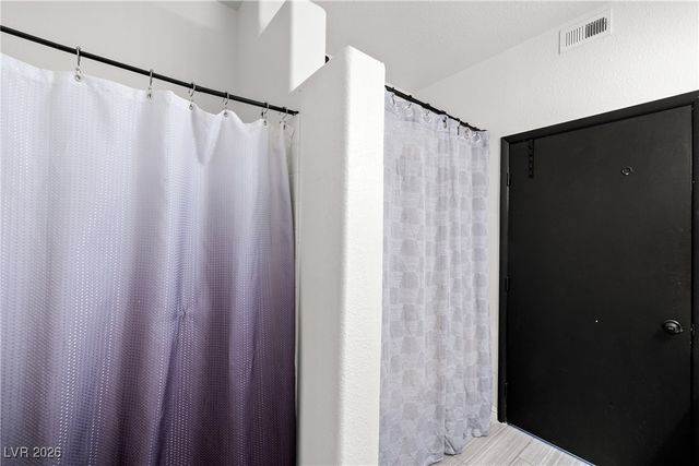 5751 Hacienda Avenue 135, Las Vegas, NV 89122