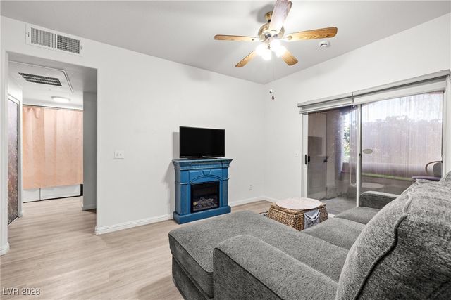 5751 Hacienda Avenue 135, Las Vegas, NV 89122