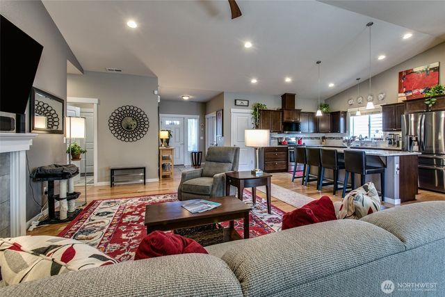 4010 McLaughlin Road, Mount Vernon, WA 98273
