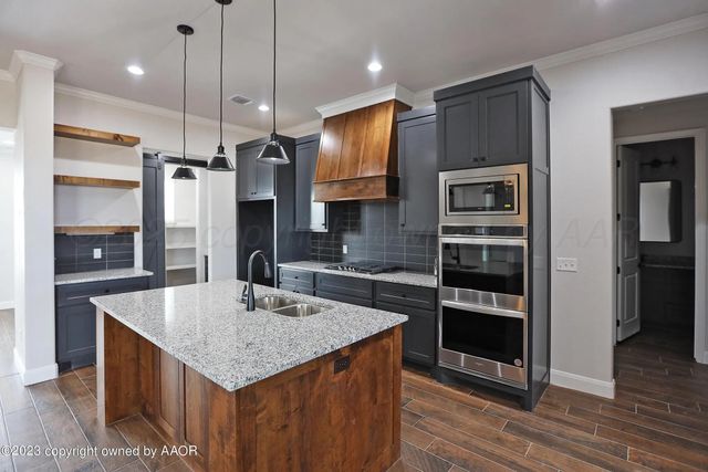 504 COUNTRY CLUB Drive, Canyon, TX 79015