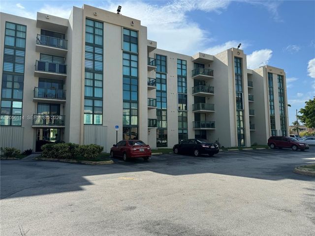 2055 SW 122nd Ave 406, Miami, FL 33175