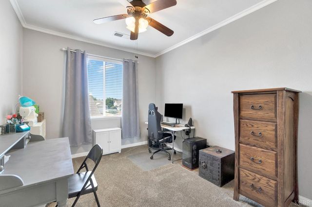 917 W Windsor Drive, Hanford, CA 93230
