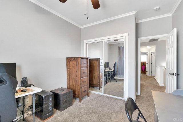 917 W Windsor Drive, Hanford, CA 93230