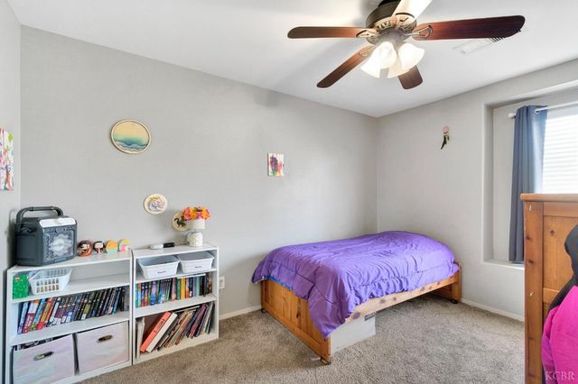 917 W Windsor Drive, Hanford, CA 93230