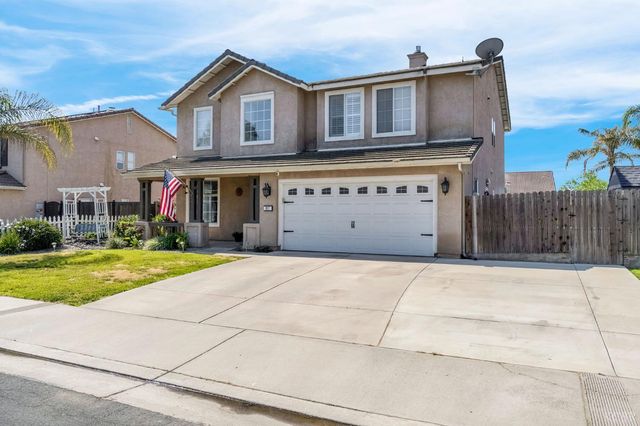 917 W Windsor Drive, Hanford, CA 93230