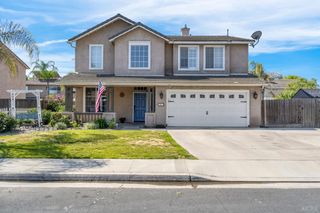 917 W Windsor Drive, Hanford, CA 93230