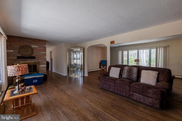 1721 DARMSTADT AVENUE, Egg Harbor City, NJ 08215