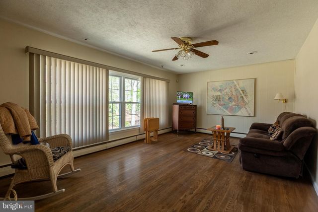 1721 DARMSTADT AVENUE, Egg Harbor City, NJ 08215