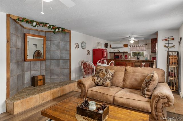 6946 E Channel Drive, Hernando, FL 34442