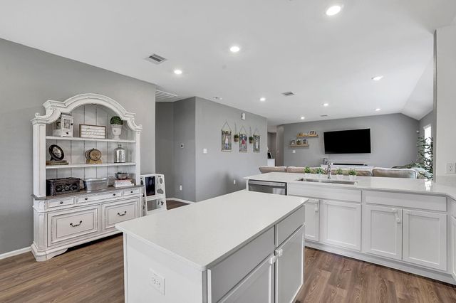 4731 Tindarey Glen Lane, Baytown, TX 77521