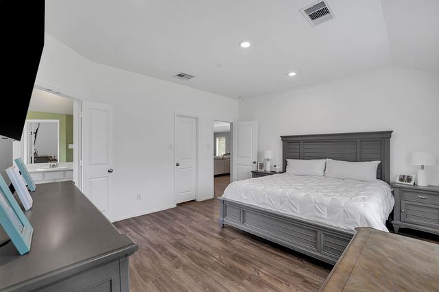 4731 Tindarey Glen Lane, Baytown, TX 77521
