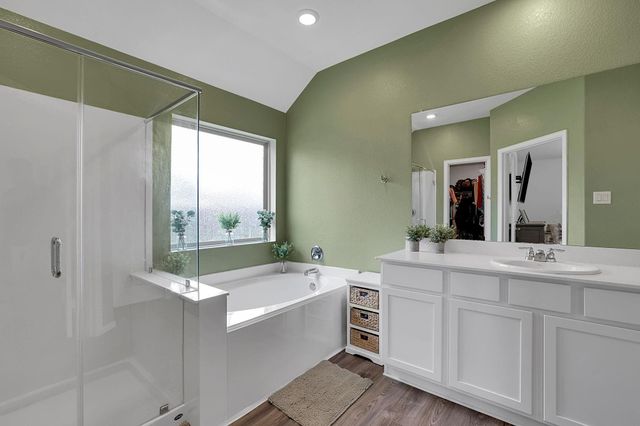 4731 Tindarey Glen Lane, Baytown, TX 77521