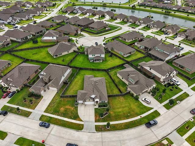 4731 Tindarey Glen Lane, Baytown, TX 77521