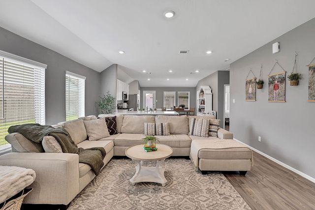 4731 Tindarey Glen Lane, Baytown, TX 77521