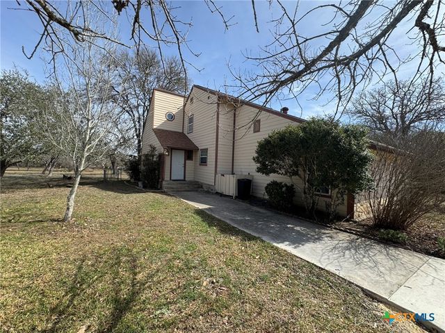 205 Wingate, Seguin, TX 78155