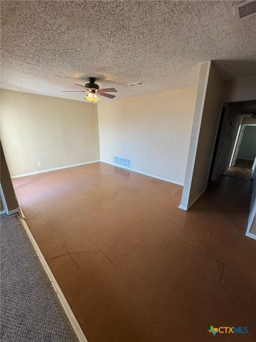 205 Wingate, Seguin, TX 78155