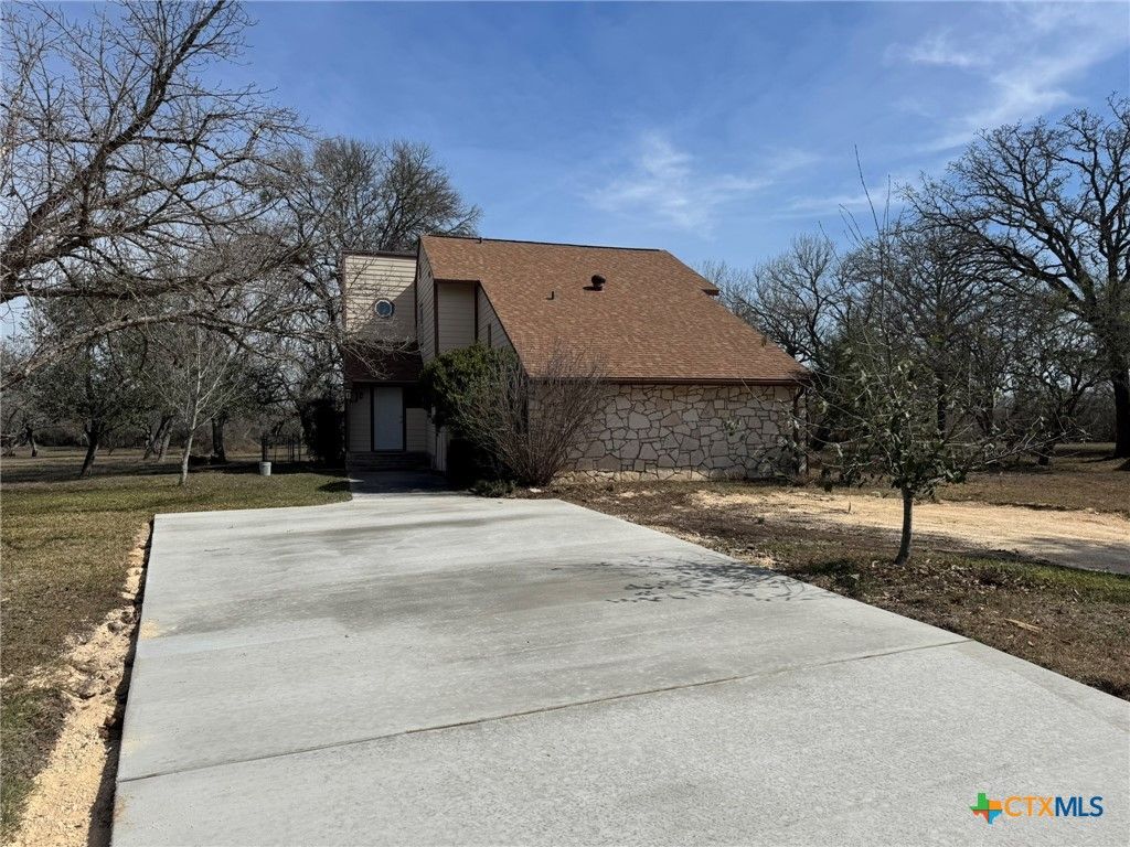 205 Wingate, Seguin, TX 78155