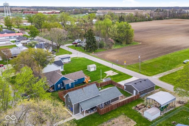1028 N Walnut Street, Lapel, IN 46051