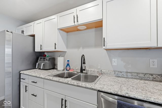 1028 N Walnut Street, Lapel, IN 46051