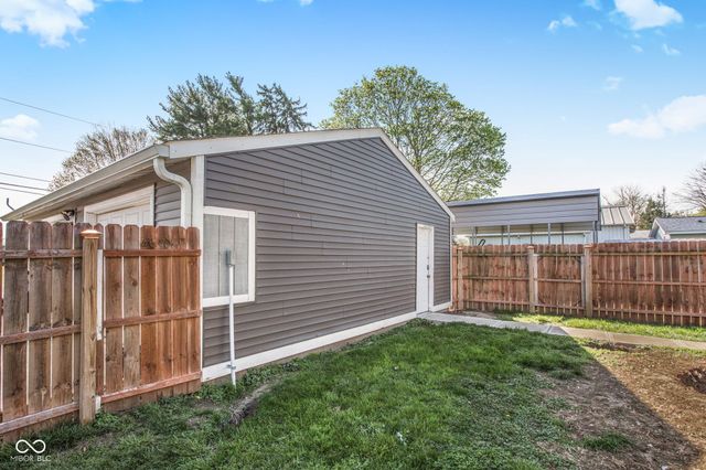 1028 N Walnut Street, Lapel, IN 46051