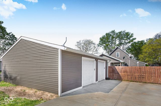 1028 N Walnut Street, Lapel, IN 46051