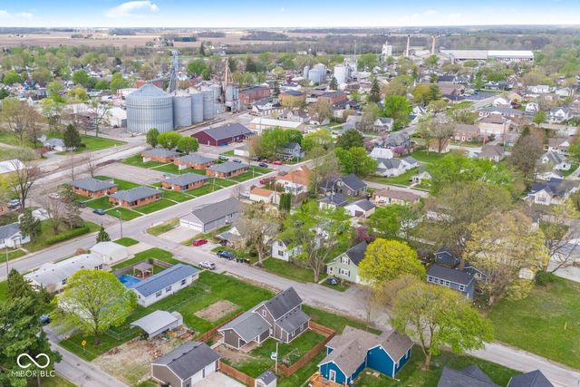 1028 N Walnut Street, Lapel, IN 46051