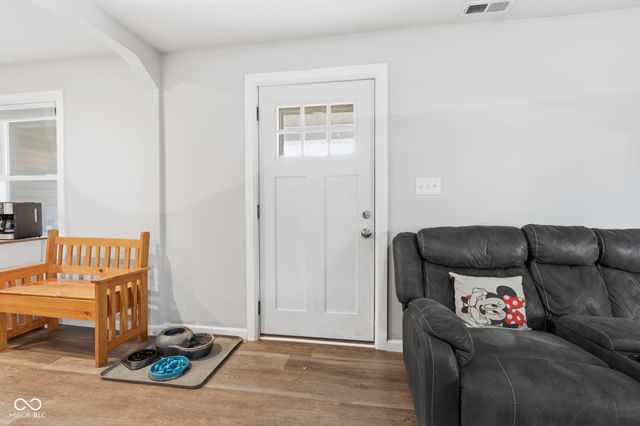 1028 N Walnut Street, Lapel, IN 46051