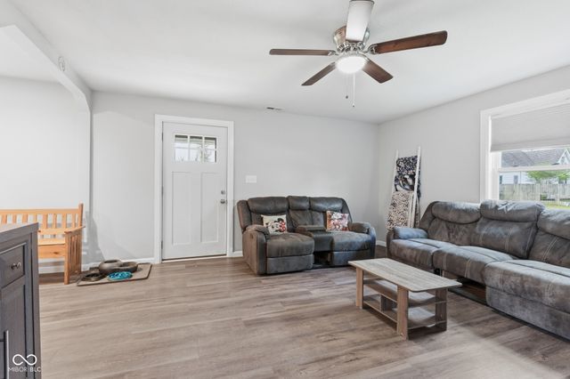 1028 N Walnut Street, Lapel, IN 46051