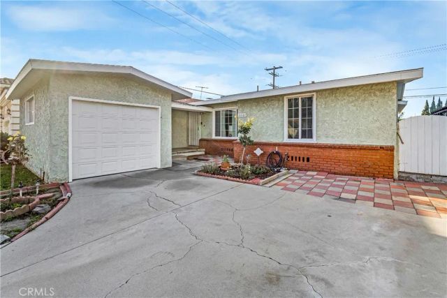 10809 Pangborn Avenue, Downey, CA 90241