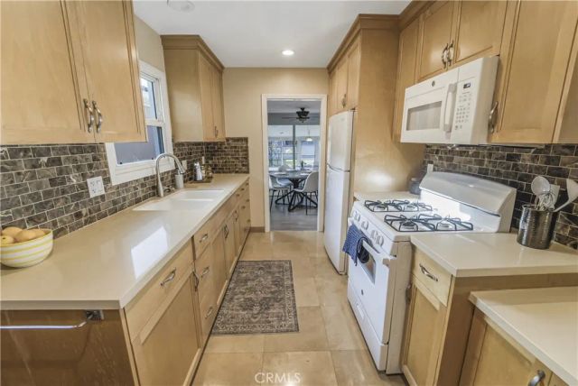 10809 Pangborn Avenue, Downey, CA 90241