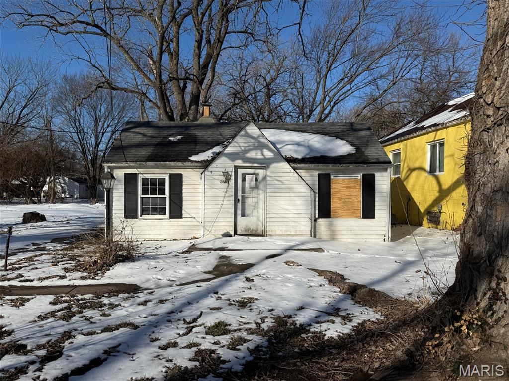 3669 Isolda Avenue, St Ann, MO 63074