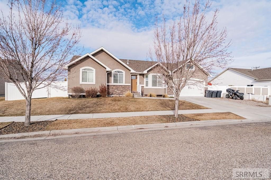 Image 2 of property listing at 6216 Zachary, Idaho Falls, ID 83402