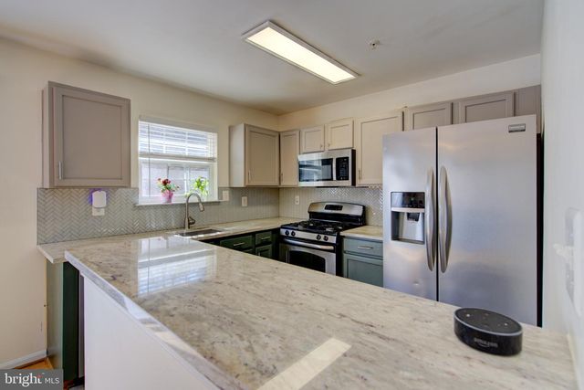 3713 COMMUNITY DR, District Heights, MD 20747