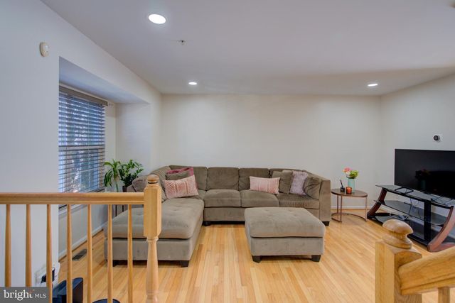 3713 COMMUNITY DR, District Heights, MD 20747