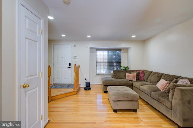 3713 COMMUNITY DR, District Heights, MD 20747