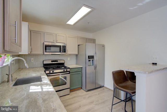 3713 COMMUNITY DR, District Heights, MD 20747