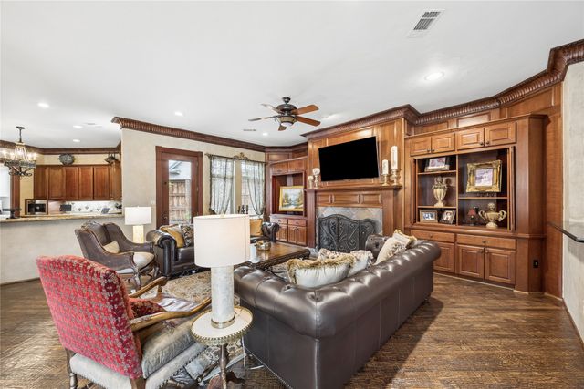 1800 Windermere Drive, Plano, TX 75093