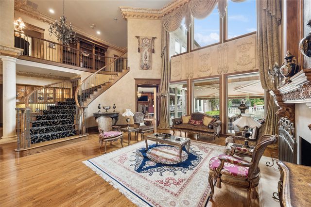 1800 Windermere Drive, Plano, TX 75093