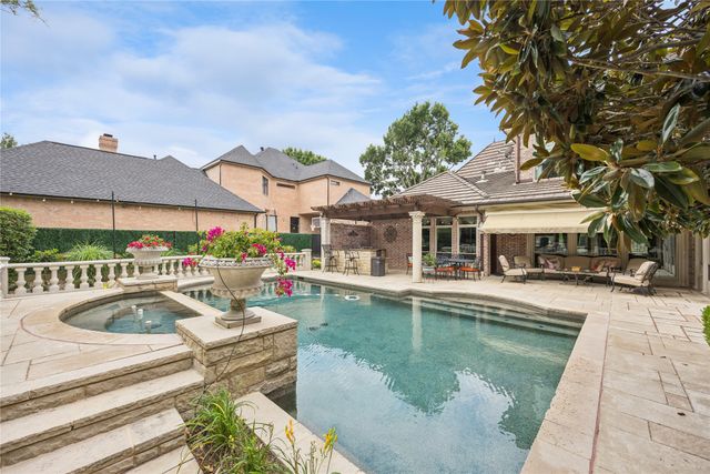 1800 Windermere Drive, Plano, TX 75093