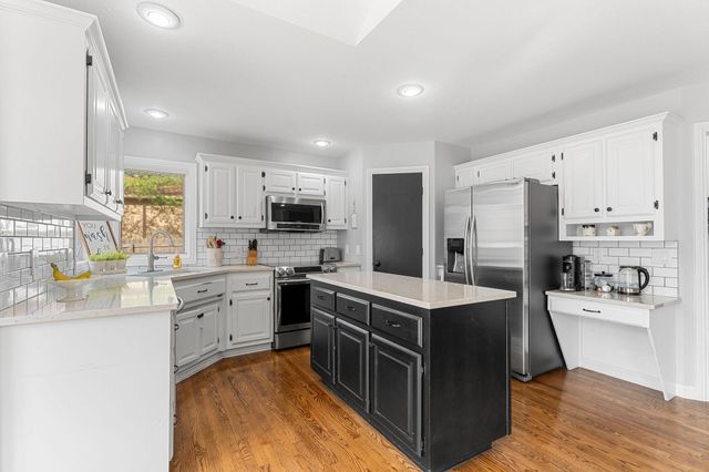 115 Stone Ridge Drive, Branson, MO 65616