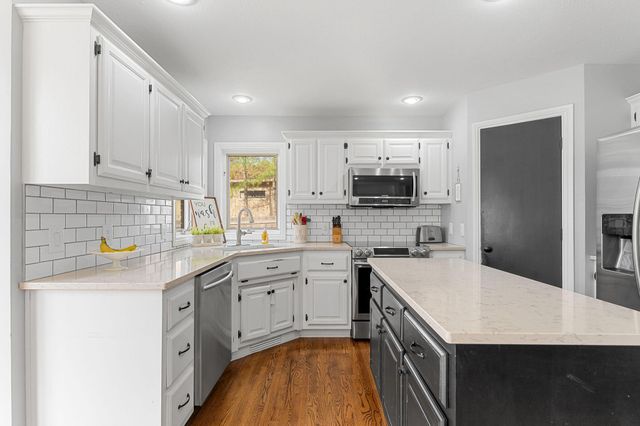 115 Stone Ridge Drive, Branson, MO 65616