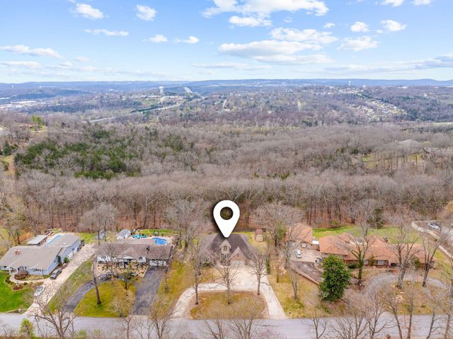 115 Stone Ridge Drive, Branson, MO 65616