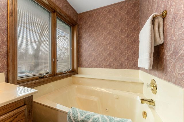 115 Stone Ridge Drive, Branson, MO 65616