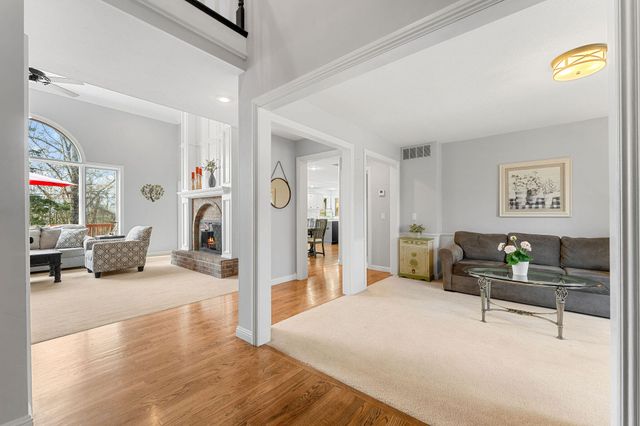 115 Stone Ridge Drive, Branson, MO 65616