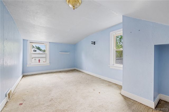2633 Greenfield Avenue, Hamburg, NY 14075
