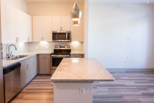 6000 Gaston Avenue 107, Dallas, TX 75214