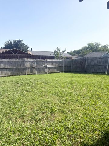 4805 Woodruff Drive, The Colony, TX 75056