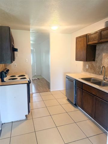 4805 Woodruff Drive, The Colony, TX 75056