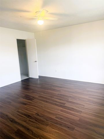 4805 Woodruff Drive, The Colony, TX 75056