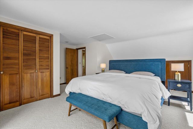 2825 NICOLET DRIVE, Green Bay, WI 54311